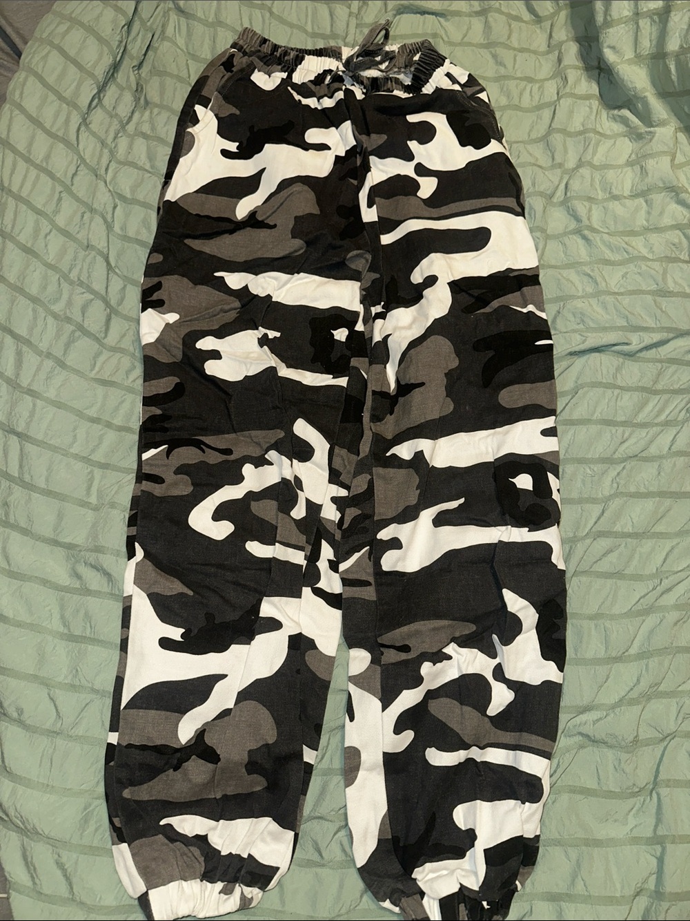 Camo joggers women
